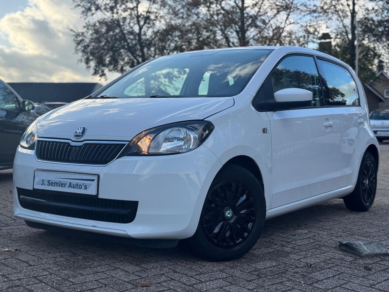 Skoda Citigo - 1.0 Greentech Arctic Air AIRCO 5 DEURS APK 10-2026 - AutoWereld.nl