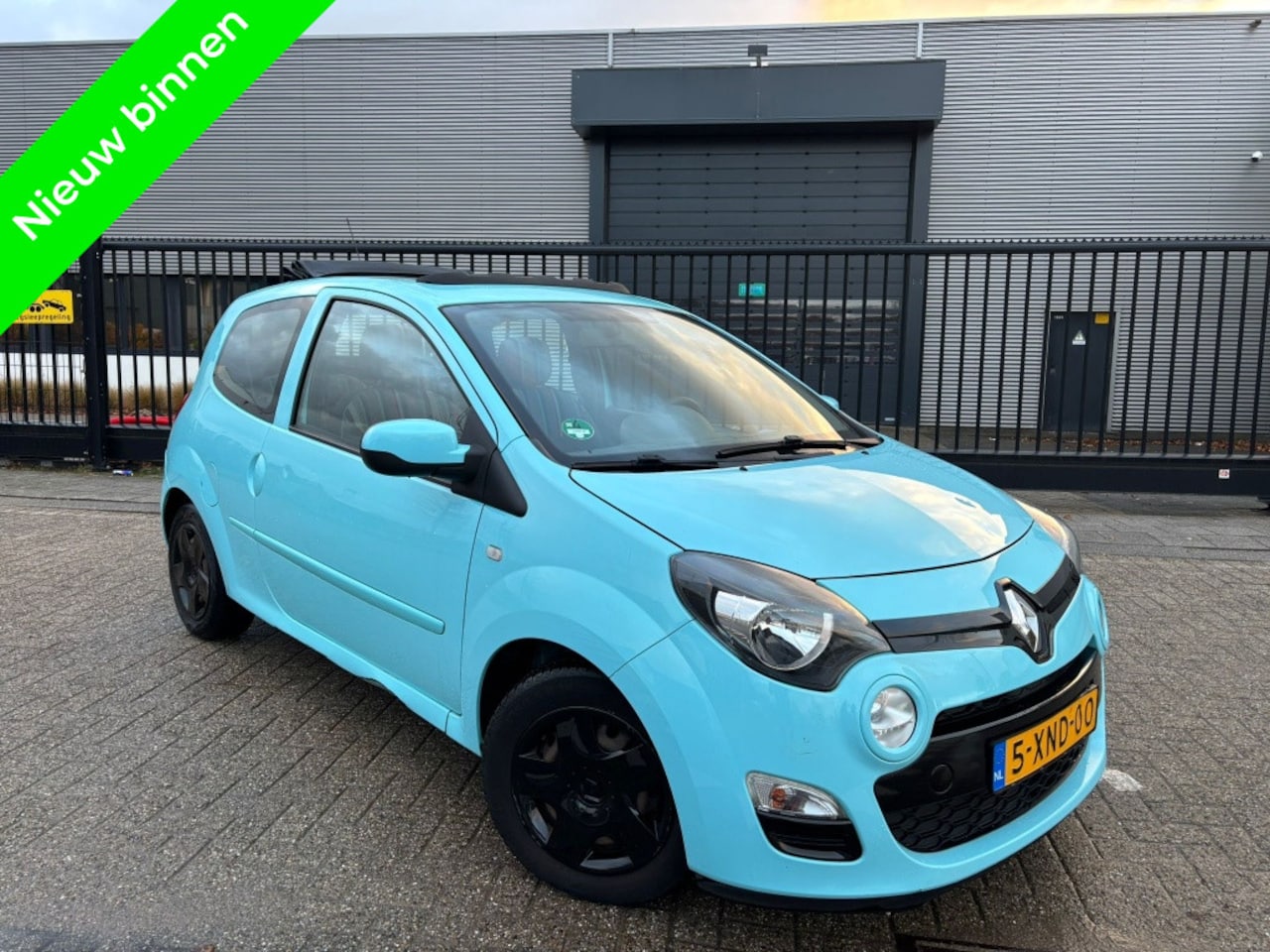 Renault Twingo - 1.2 16V Panorama|Navigatie Dynamique 2012 - AutoWereld.nl