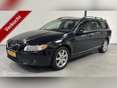 Volvo V70 - 2.5FT Momentum AUTOMAAT / XENON