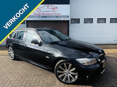 BMW 3-serie Touring - 320i Luxry LEER NAVI XENON INRUIL MOG