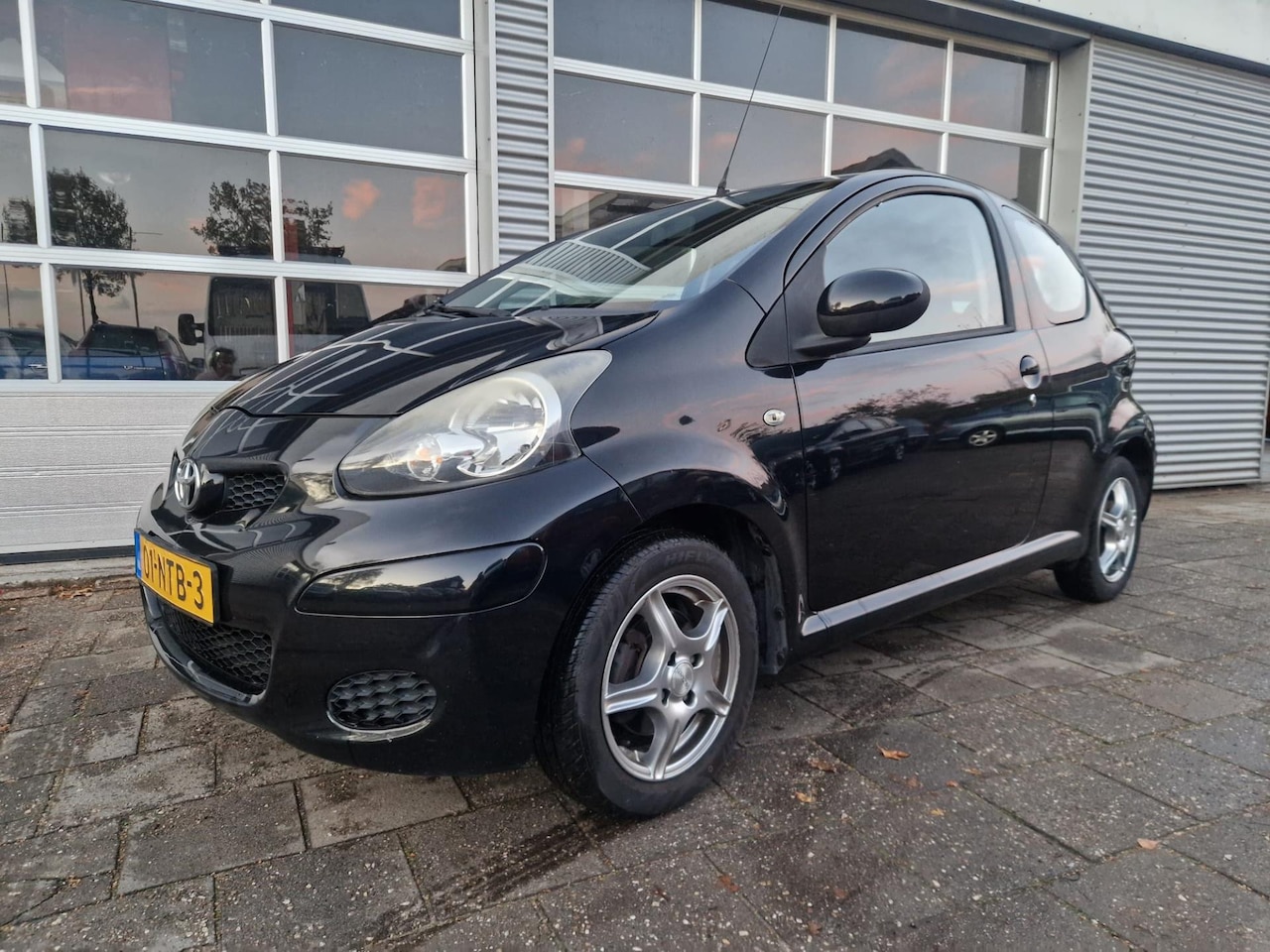 Toyota Aygo - 1.0-12V Comfort 1.0-12V Comfort ( AUTOMAAT) - AutoWereld.nl