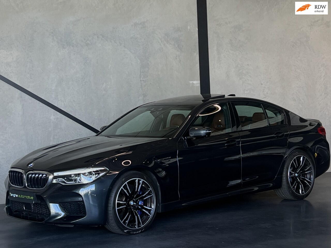 BMW M5 - 5-serie Bowers&Wilkins,Opendak,Stoelmassage/koeling,ACC,Driving ass. Pro., - AutoWereld.nl