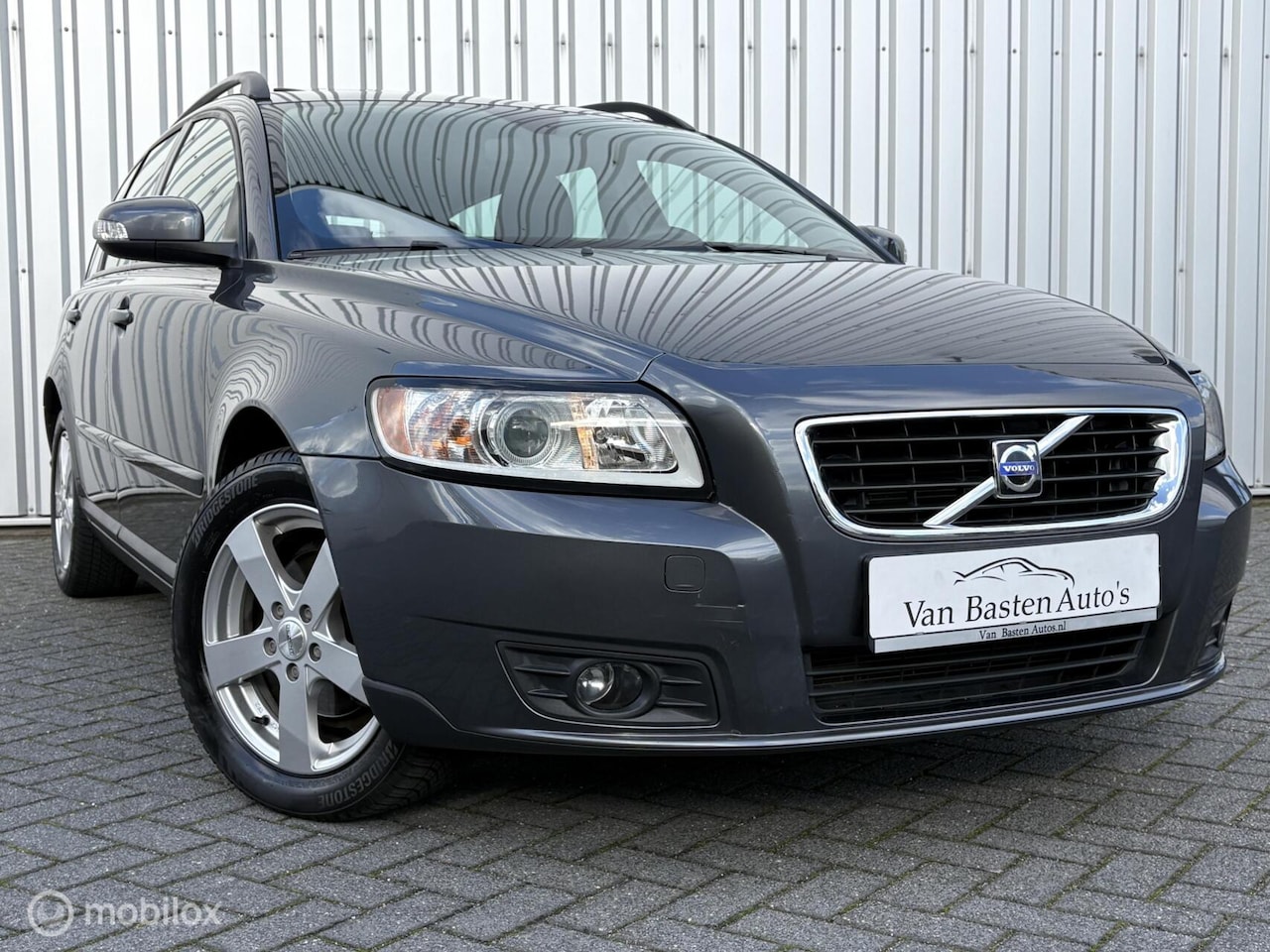 Volvo V50 - 1.8 Momentum | Schuifdak | PDC | Youngtimer | 08 | Volledige historie | - AutoWereld.nl