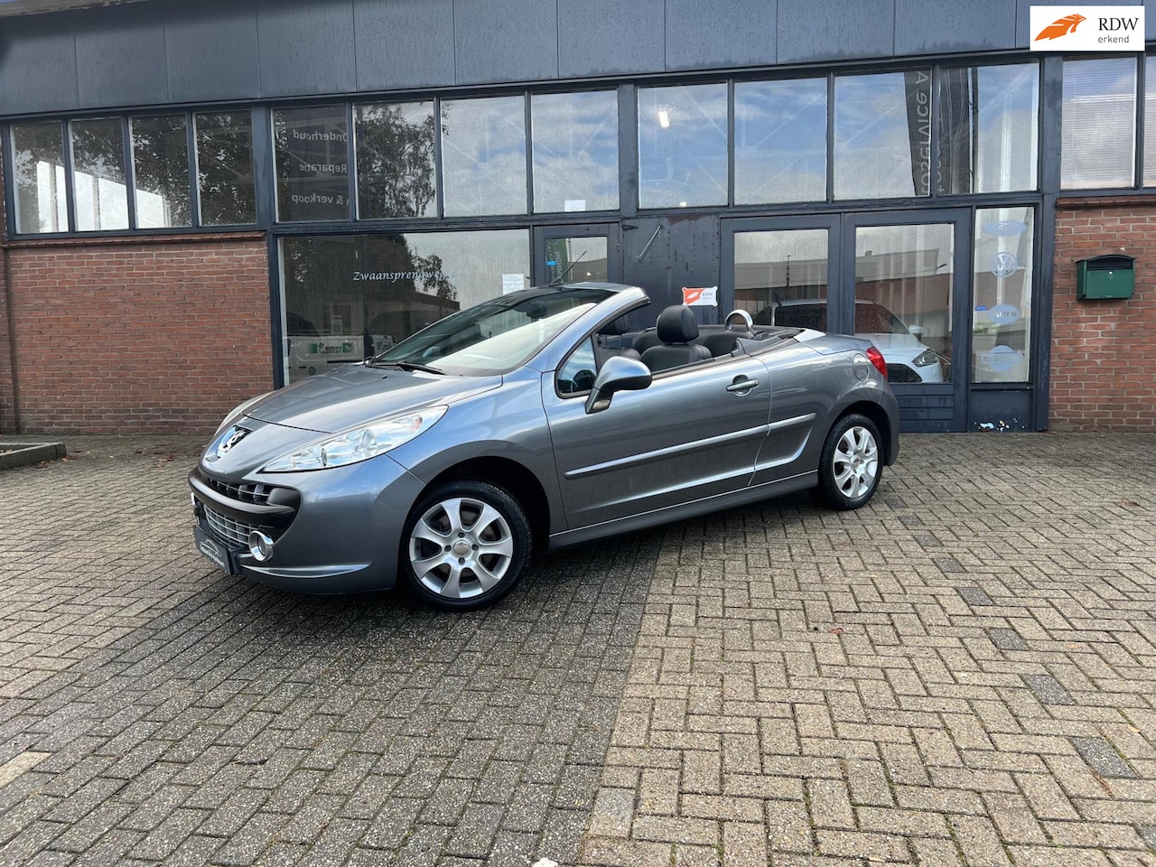 Peugeot 207 CC - 1.6 VTi 1.6 VTi, Hardtop, Airco, Leder - AutoWereld.nl