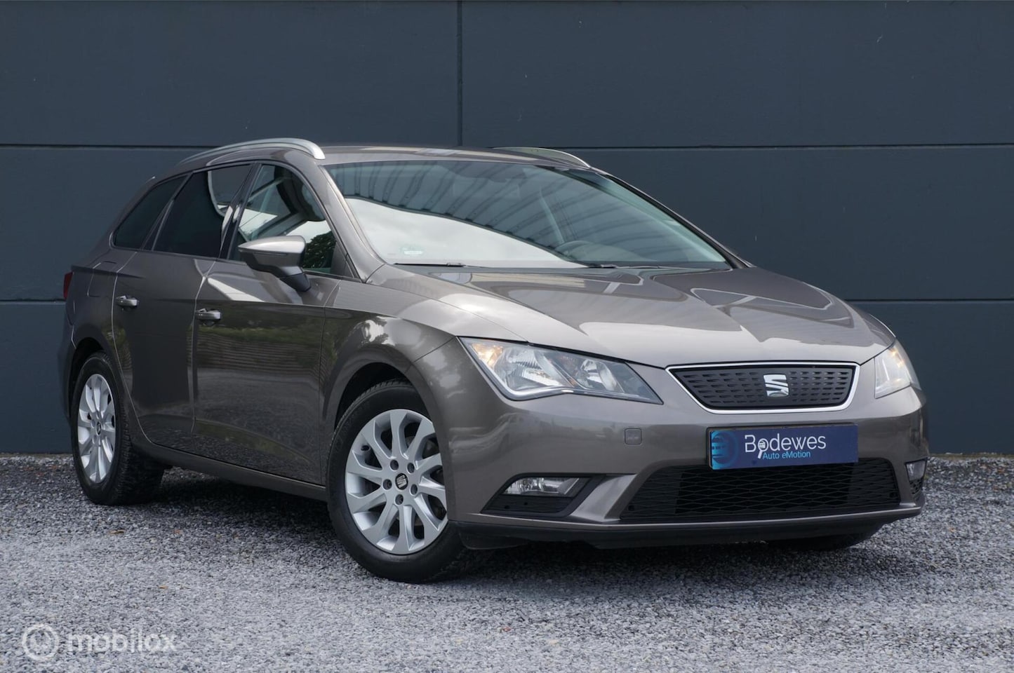 SEAT Leon ST - 1.0 EcoTSI Style Connect Apple/Android Navi ! - AutoWereld.nl