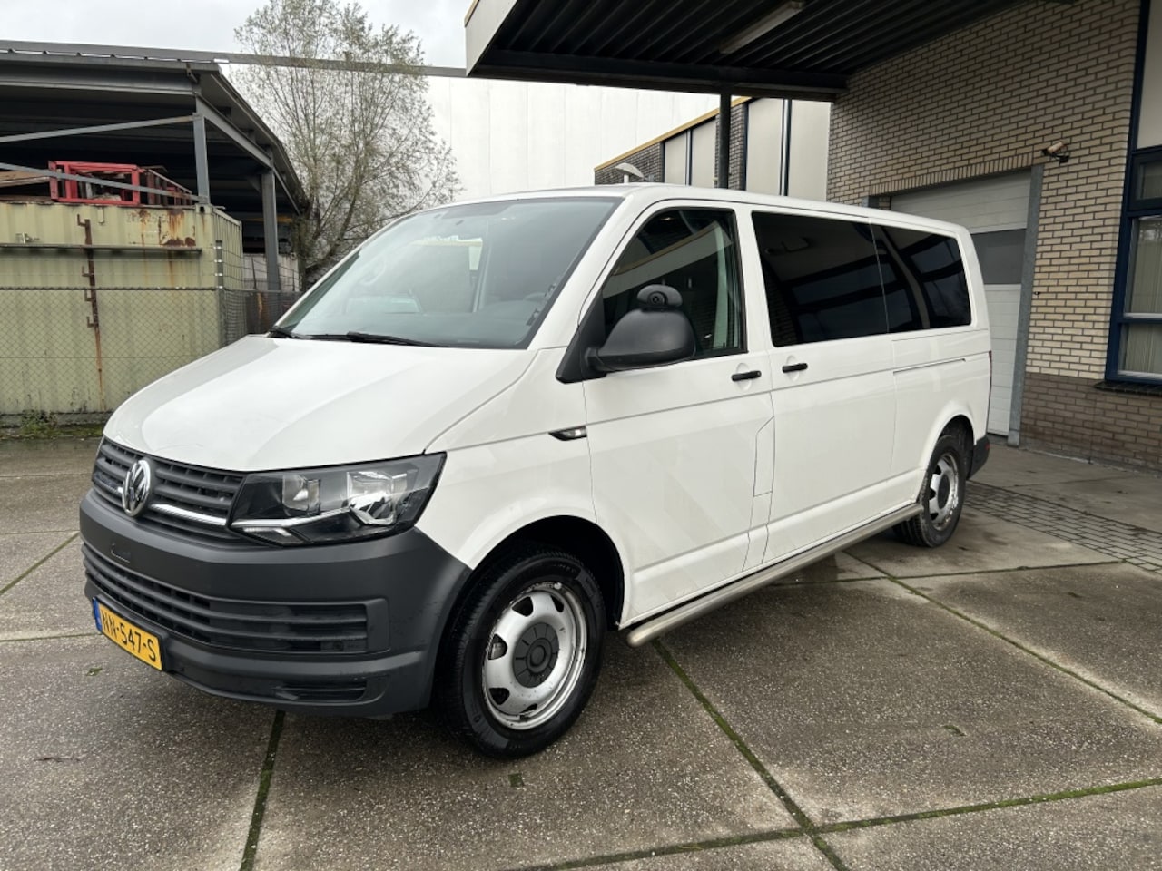 Volkswagen Transporter Kombi - 2.0 TDI L2H1 204 PK DSG AUT - AutoWereld.nl