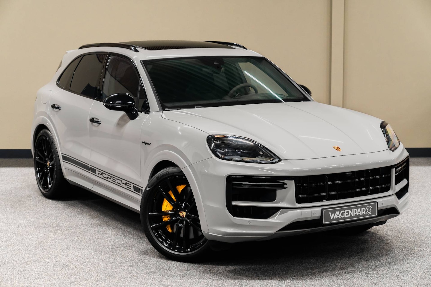 Porsche Cayenne - Turbo E-Hybrid PANO*ACHTERAS*SPDESIGN*HEADUP*SPUITLAAT - AutoWereld.nl
