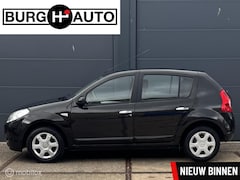 Dacia Sandero - 1.2 Lauréate 5 deurs - AIRCO - EL. RAMEN + SPIEGELS - CPV - RADIO/CD MP3 - STUURBEKRACHTIG