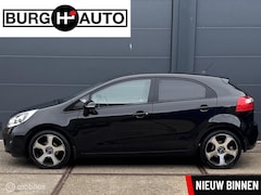 Kia Rio - 1.2 CVVT Super Pack 5 deurs - ECC - CRUISE CONTROLE - KEYLESS ENTRY/START - 17" LM VELGEN