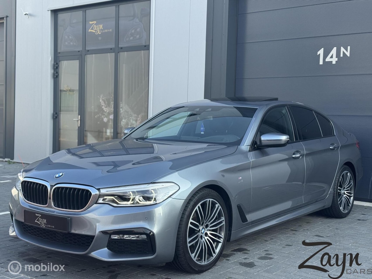 BMW 5-serie - 520D EDE High Executive | M-Pakket | Dak | 19" | - AutoWereld.nl