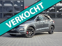 Volkswagen T-Roc - 1.5 TSI Sport Business R Panoramadak/Camera/Carplay/Standkachel