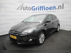 Ford Focus - 1.0 EcoBoost Titanium nette 5-deurs met trekhaak