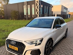 Audi A3 Sportback - 35 TFSI edition one 35 TFSI    2 x S - Line