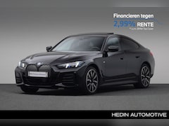 BMW i4 - eDrive40 84 kWh | M-Sport Pro | Trekhaak | Panoramadak elektrisch | Stoelverwarming bestuu