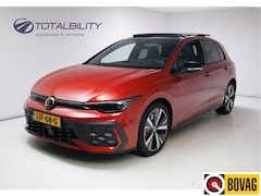 Volkswagen Golf - 1.5 eHybrid GTE Black Style 272 PK | Panoramadak | Leer | Elec. trekhaak | Headup | Stoel