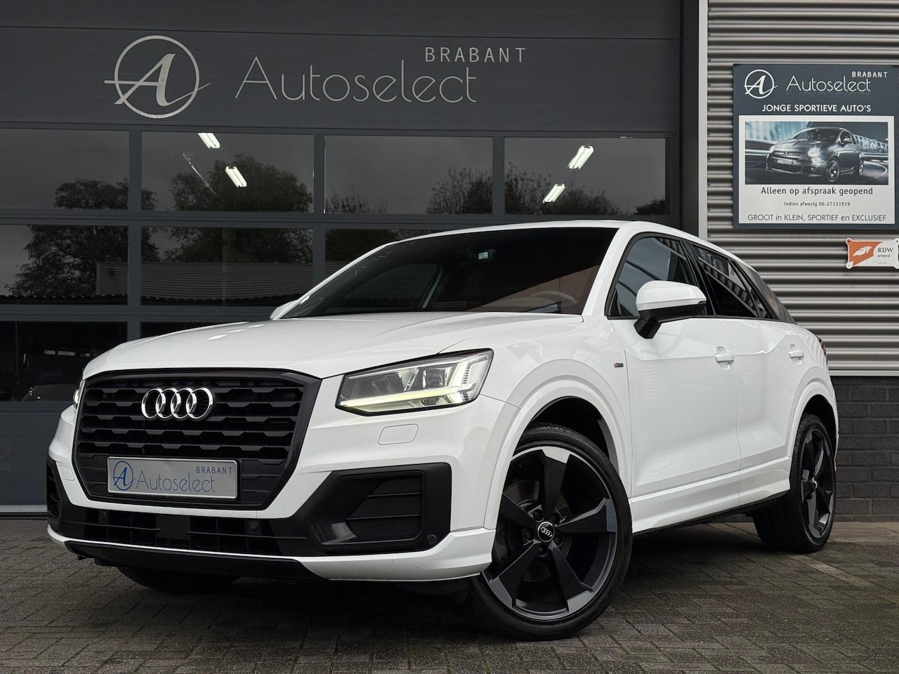 Audi Q2 - 35 TFSI CoD S Line Navi Cruise Leder - AutoWereld.nl