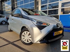 Toyota Aygo - 1.0 VVT-i x-fun 5-DEURS / AIRCO / LED / BLUETOOTH