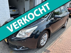 Toyota Avensis Wagon - 1.8 VVTi Business Limited AUTOMAAT Cruise Clima CarPlay Camera Trekhaak