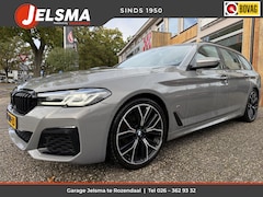 BMW 5-serie Touring - 520i LCi Aut. M-Sport, Trekhaak | Sport-leder | Navi+