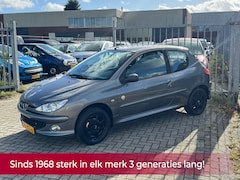 Peugeot 206 - 1.4 Génération NL AUTO NAP 2e eigenaar Airco l Cruise l Elek pakket TOPSTAAT l Dealer OH