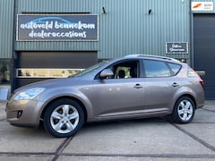 Kia Cee'd Sporty Wagon - 1.6 Business Edition LEDER/NAVIGATIE