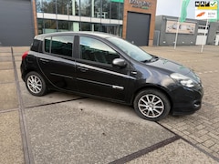 Renault Clio - 1.5 dCi Night & Day(( apk gekeurd )))