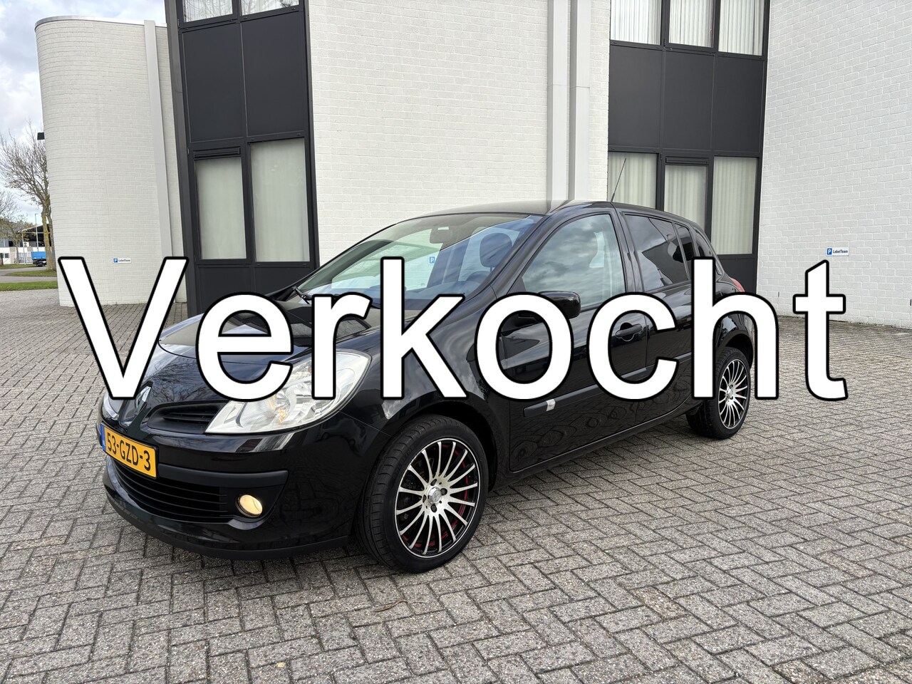 Renault Clio - 1.2-16V Special Line 5-Deurs 75 PK. Zuinige en zeer fijn rijdende auto !!! Slechts 159.000 - AutoWereld.nl