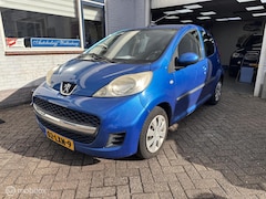 Peugeot 107 - 1.0-12V XS