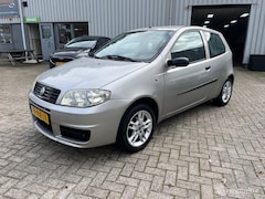 Fiat Punto - 1.2 Navigator Nw APK