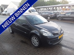 Renault Clio - 1.6-16V Dynamique Luxe