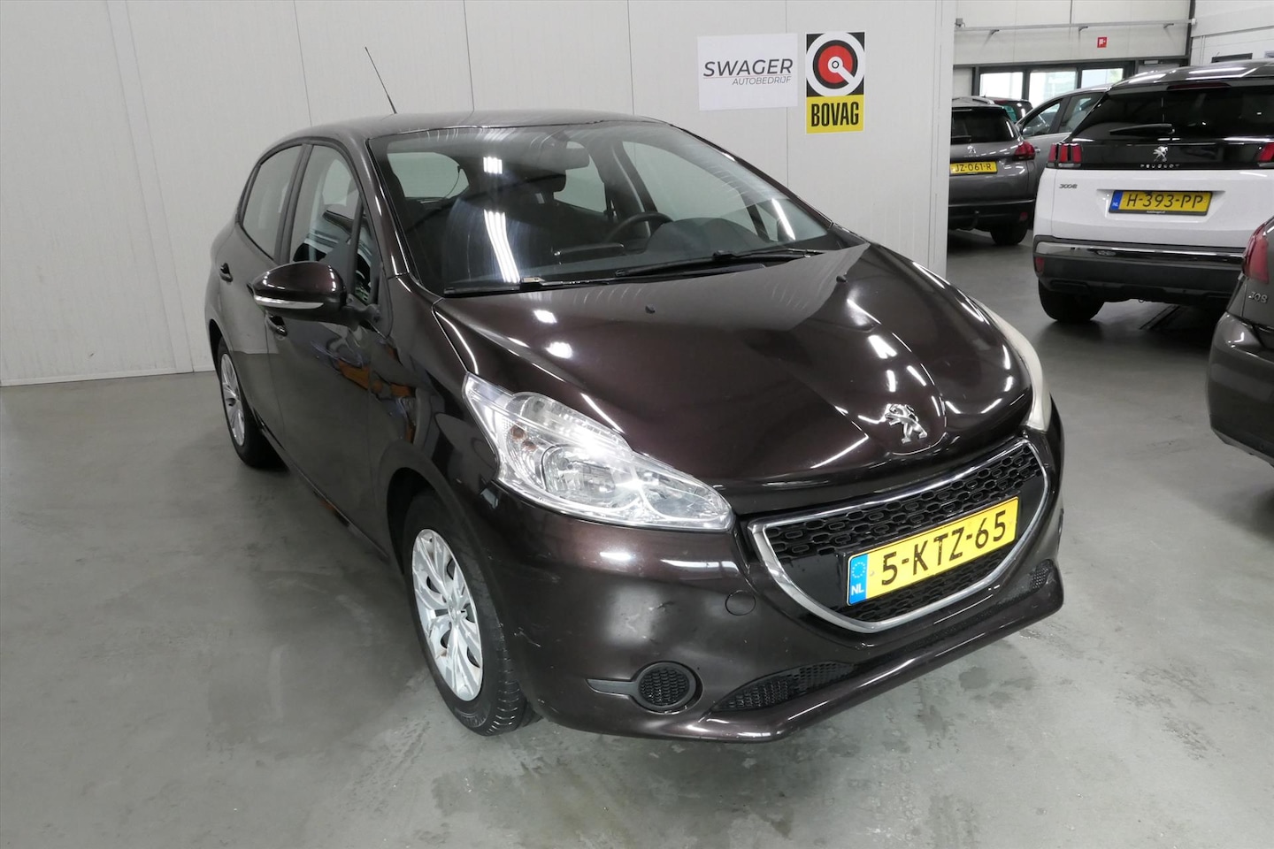 Peugeot 208 - 1.2 VTi 82PK 5D Active (1ste eigenaars&Dealer onderhouden) - AutoWereld.nl