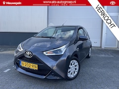Toyota Aygo - 1.0 VVT-i x-play , 35.000 km | Apple/Android Navigatie | Org NL en 1e Eigenaar |