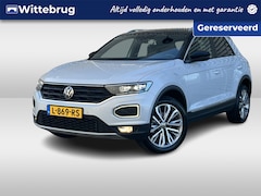 Volkswagen T-Roc - 1.5 TSI Sport / Digitaal dashboard / LED / App connect / Camera / Parkeersensoren V+A /