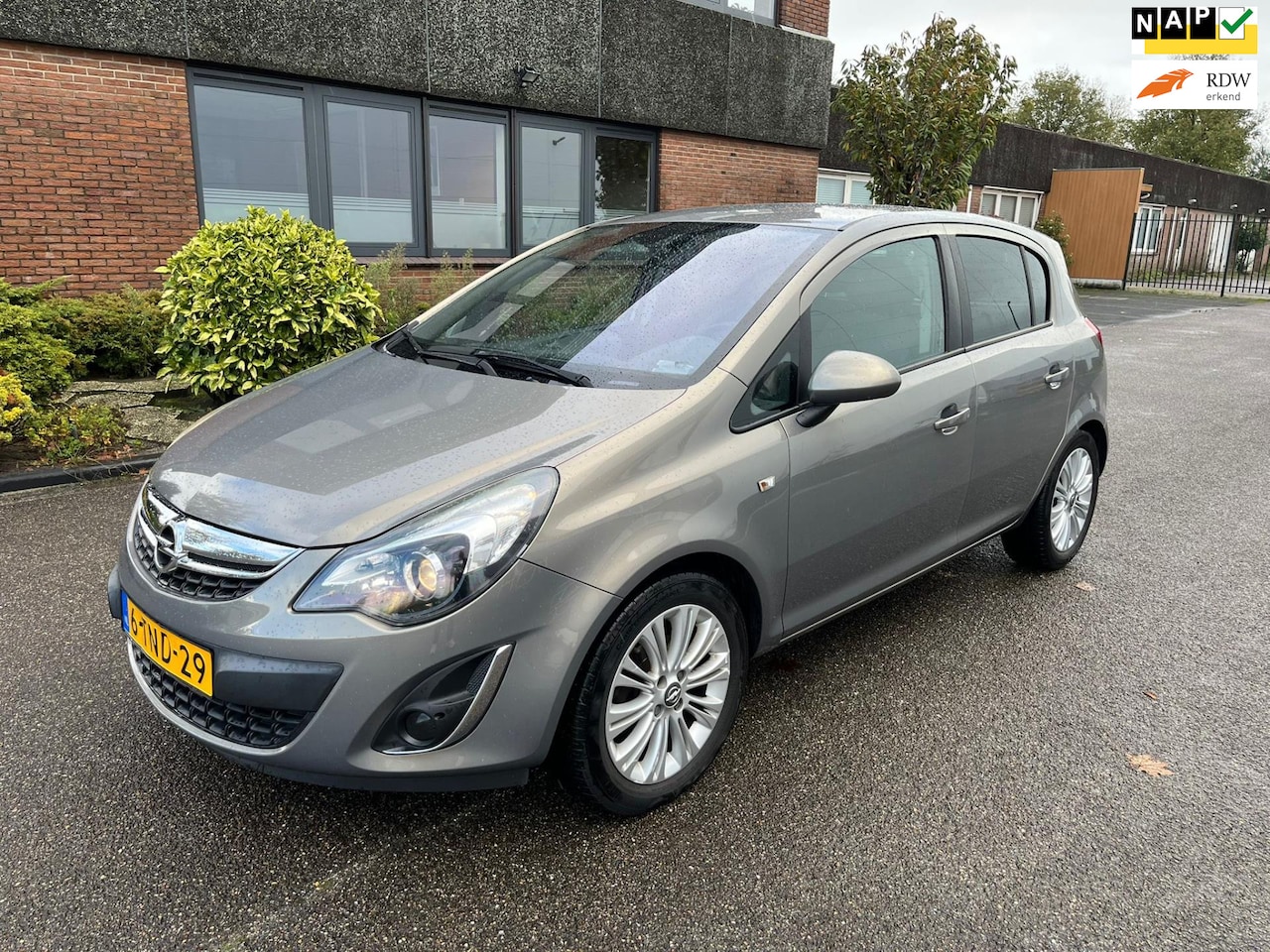 Opel Corsa - 1.2-16V Cosmo Dealerauto Automaat N.A.P - AutoWereld.nl