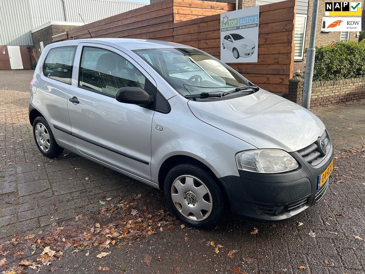 Volkswagen Fox - 1.2 Trendline airco nieuwe apk nette auto! - AutoWereld.nl