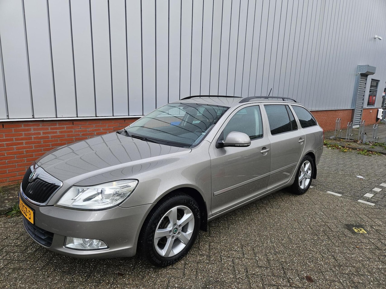 Skoda Octavia Combi - 1.4 TSI NAP Clima PDC - AutoWereld.nl