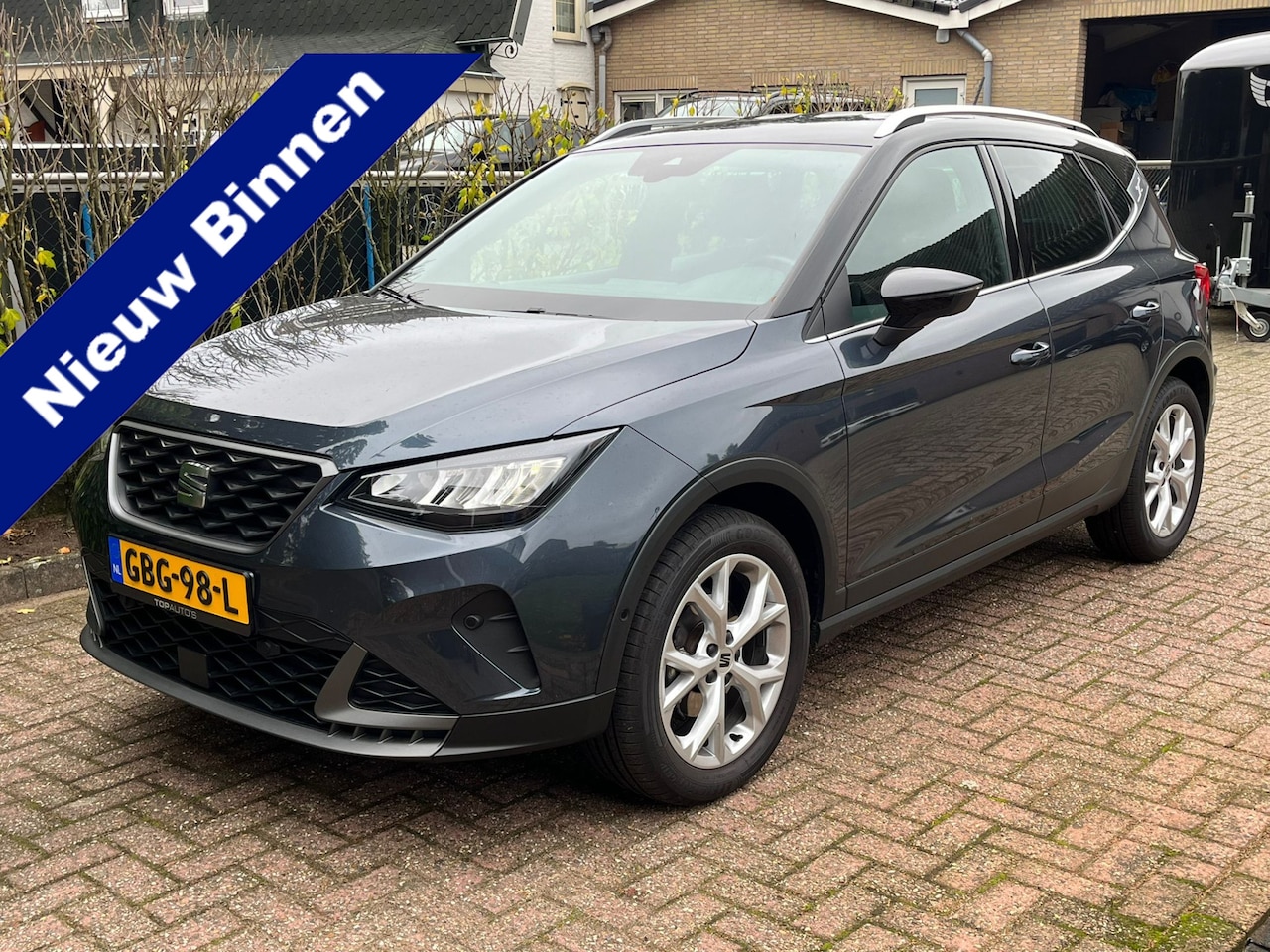 SEAT Arona - 1.0 110pk TSI FR Business. StoelVerw, Camera, Adap Cruise, Full Led - AutoWereld.nl