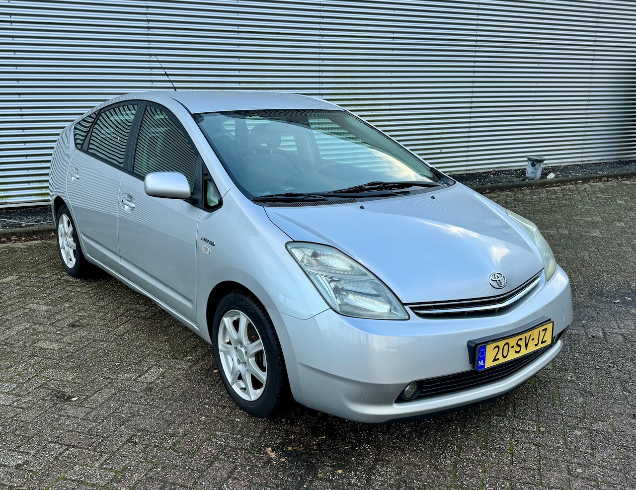Toyota Prius - 1.5 VVT-i Tech Edition Nieuwe-APK+Onderhoud/Allseasonbanden - AutoWereld.nl