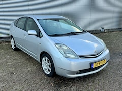 Toyota Prius - 1.5 VVT-i Tech Edition Nieuwe-APK+Onderhoud/Allseasonbanden