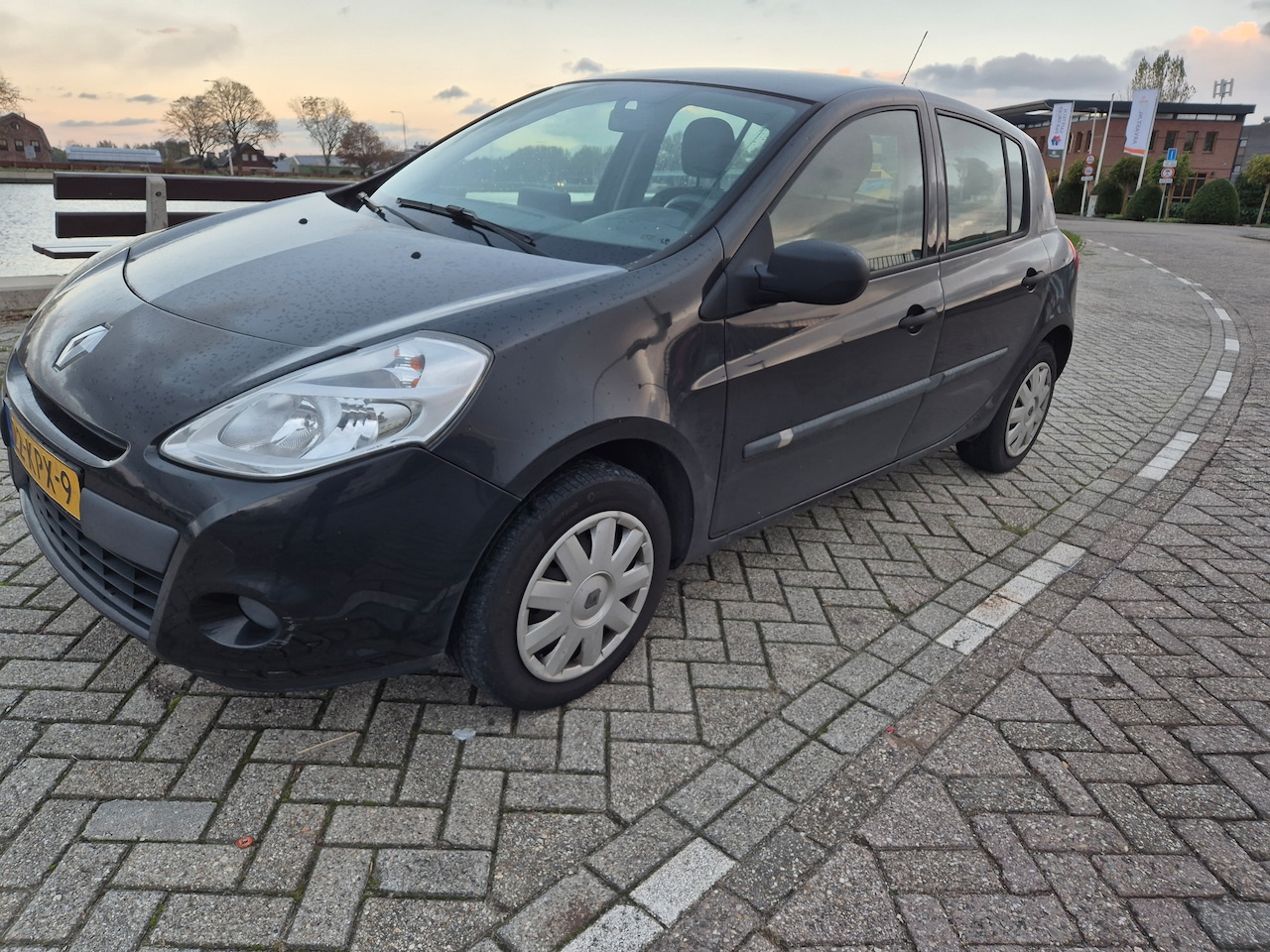 Renault Clio - 1.2 TCe Special Line - AutoWereld.nl