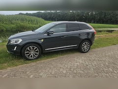 Volvo XC60 - 2.4 D5 Polar+ volvo xc60  d5 awd  grijs kenteken
