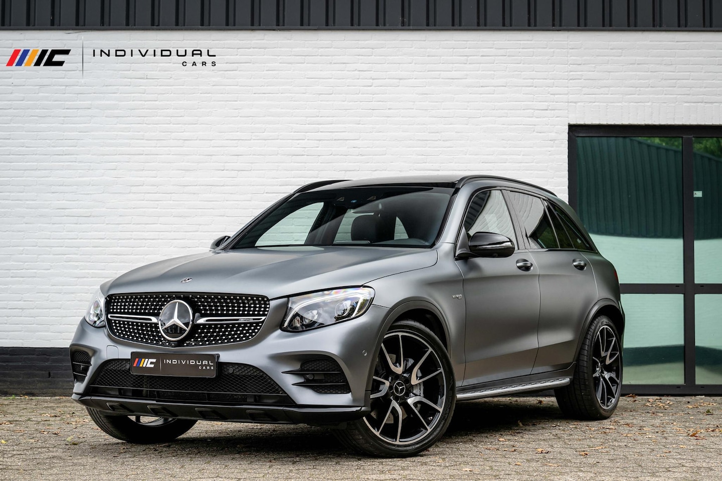 Mercedes-Benz AMG GLC - 43 4MATIC Designo ACC Pano Burmester Trekhaak - AutoWereld.nl