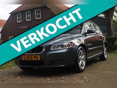 Volvo V50 - 1.8 Edition I | Stoelverwarming | Trekhaak | Parkeersensoren | Historie aanwezig | Climate