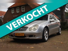 Mercedes-Benz C-klasse Sportcoupé - 180 K.| Keurig Onderhouden | Xenon Verlichting | Nieuwe remmerij | NWE APK | Airco | NAP |
