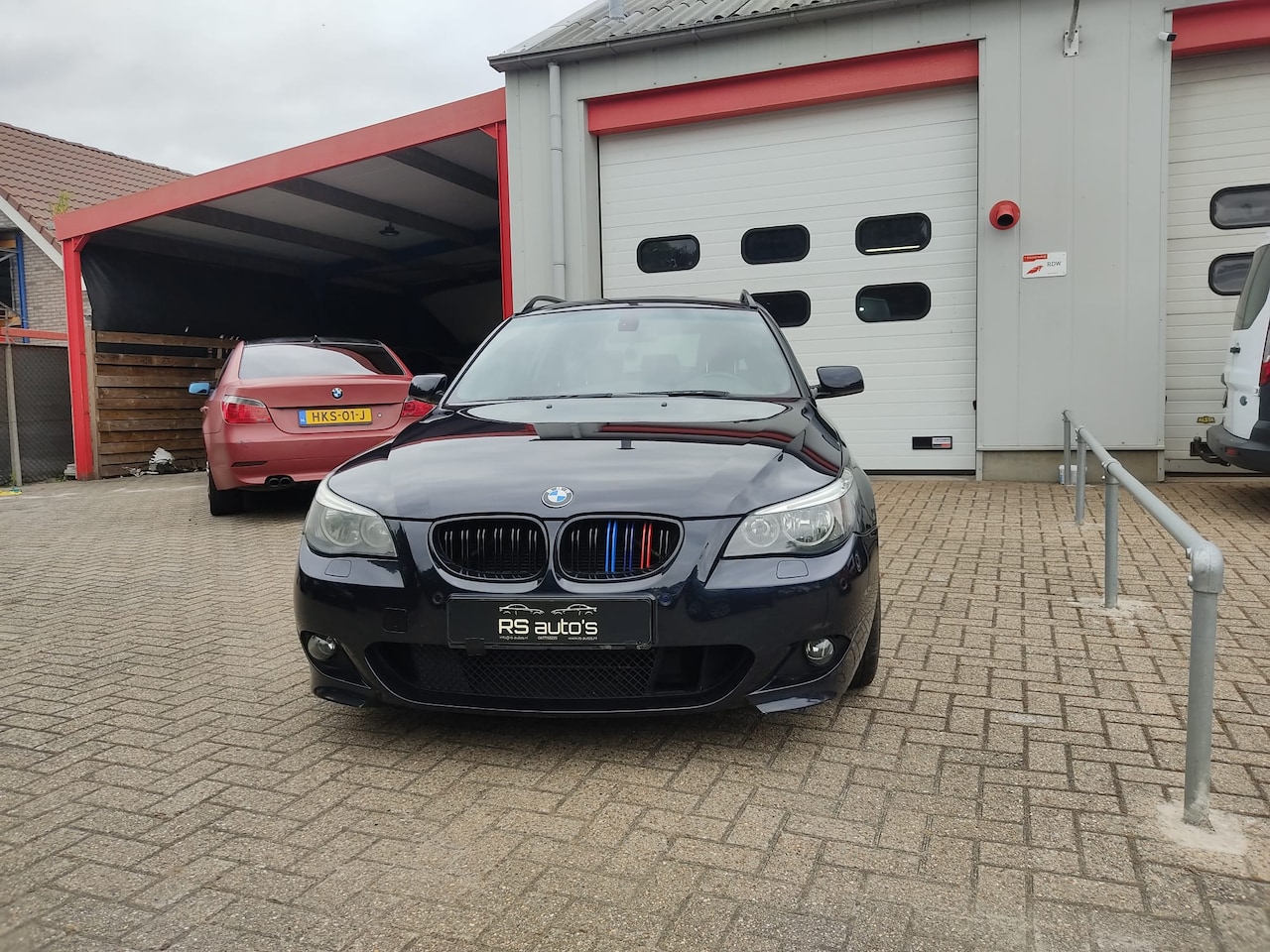 BMW 5-serie Touring - 523i Business Line 5-SERIE E61 2005 origineel M-Pakket youngtimer blauw - AutoWereld.nl