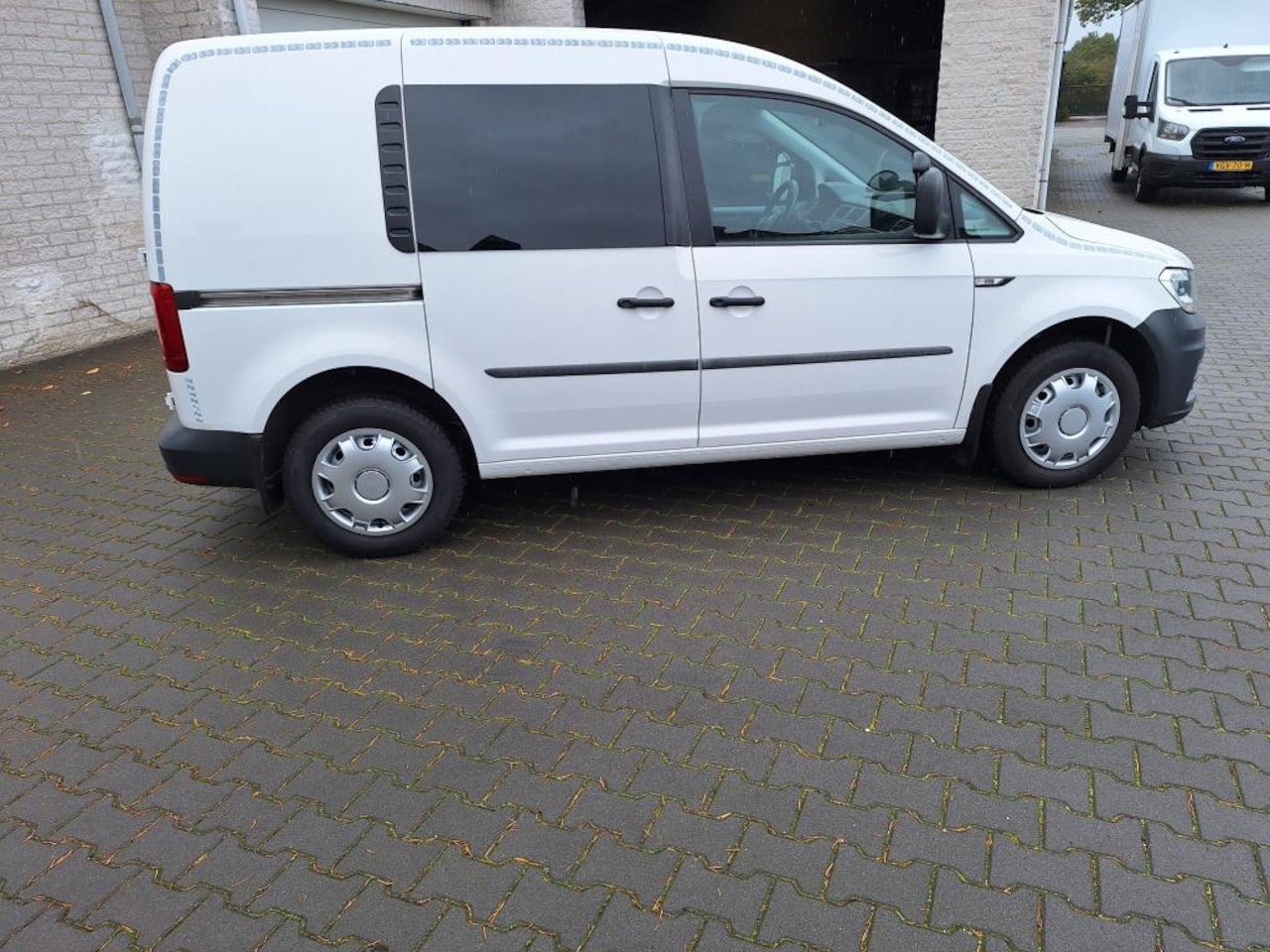 Volkswagen Caddy - 2.0 TDI L1H1 BMT Comfortline Automaat ! - AutoWereld.nl