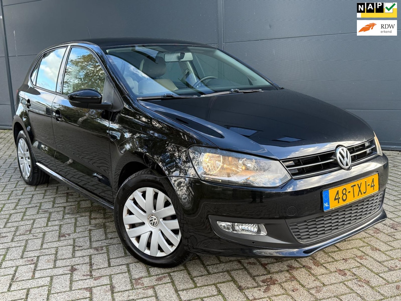 Volkswagen Polo - 1.2 TSI Comfortline/Navi/bluetooth/5D/elek ramen - AutoWereld.nl