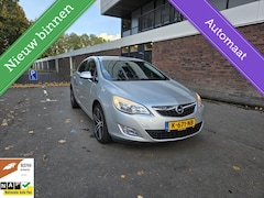 Opel Astra - 1.4 Turbo Sport 2011 Airco/Navi/PDC/Stoel+Stuurverw/APK