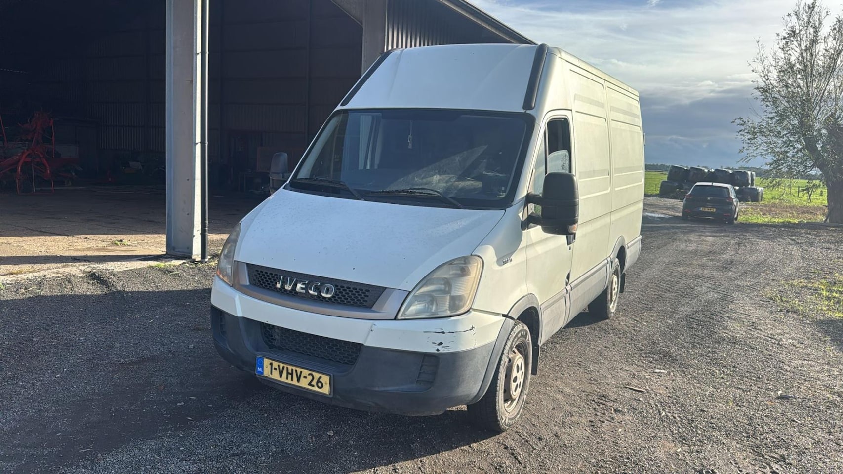 Iveco Daily - 29 L 10V 330 H2 AIRCO 281.000 NAP LANG HOOG WIT 2010 - AutoWereld.nl