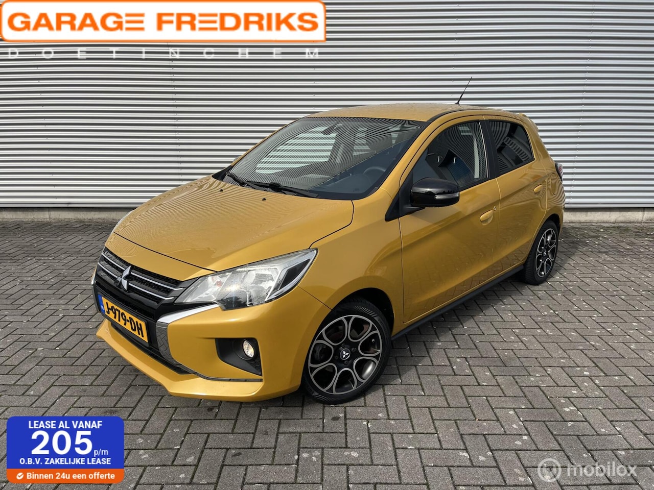 Mitsubishi Space Star - 1.2 Nova | Achteruitrijcamera | Dealer onderhouden | - AutoWereld.nl